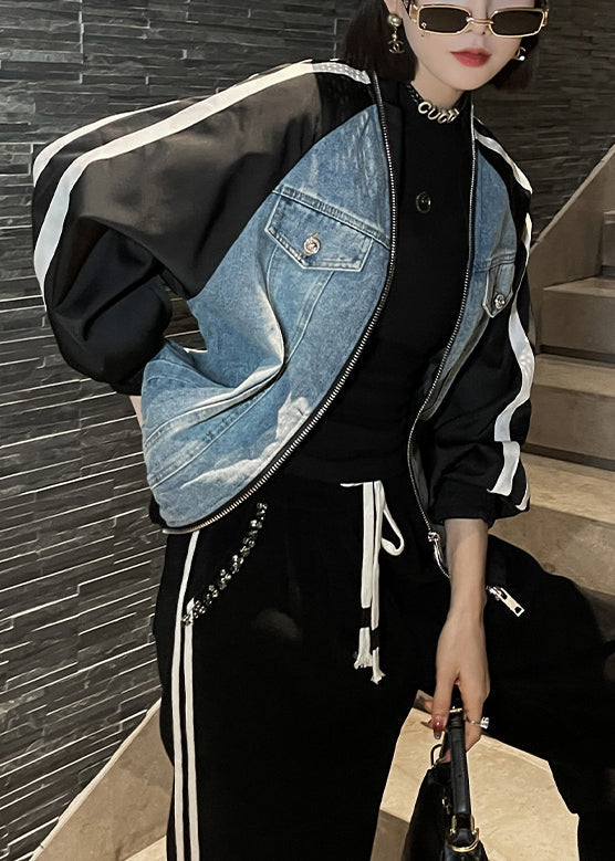 Effortlessly Elegant Coat with a Timeless Design