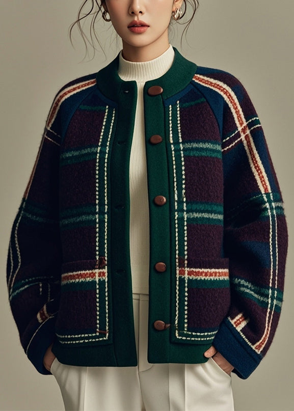 Effortlessly Elegant Coat with a Timeless Design