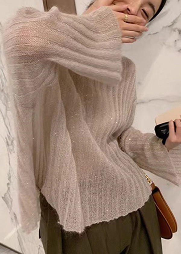 Effortlessly Elegant Sweater with a Timeless Design