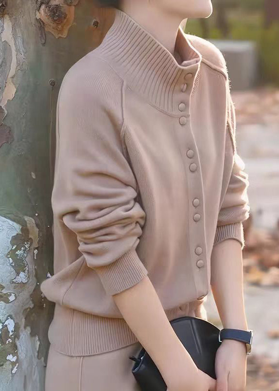 Classic Vintage & Enduringly Stylish Coat