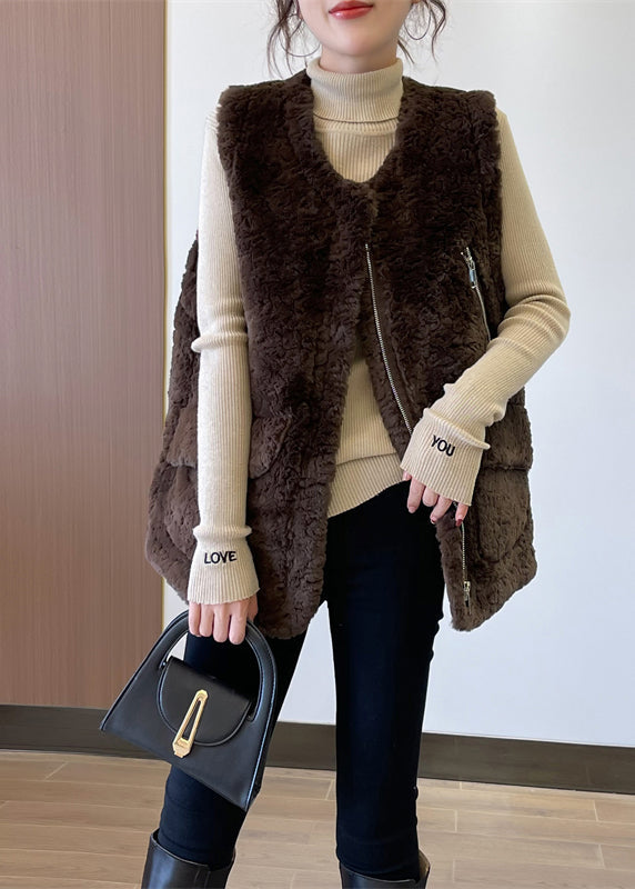 Well Tailored Garment with a Graceful Silhouette