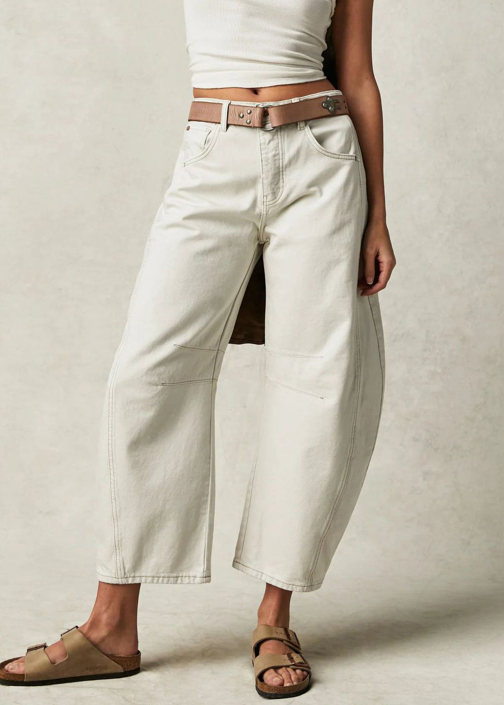Well Tailored Pants with a Graceful Silhouette