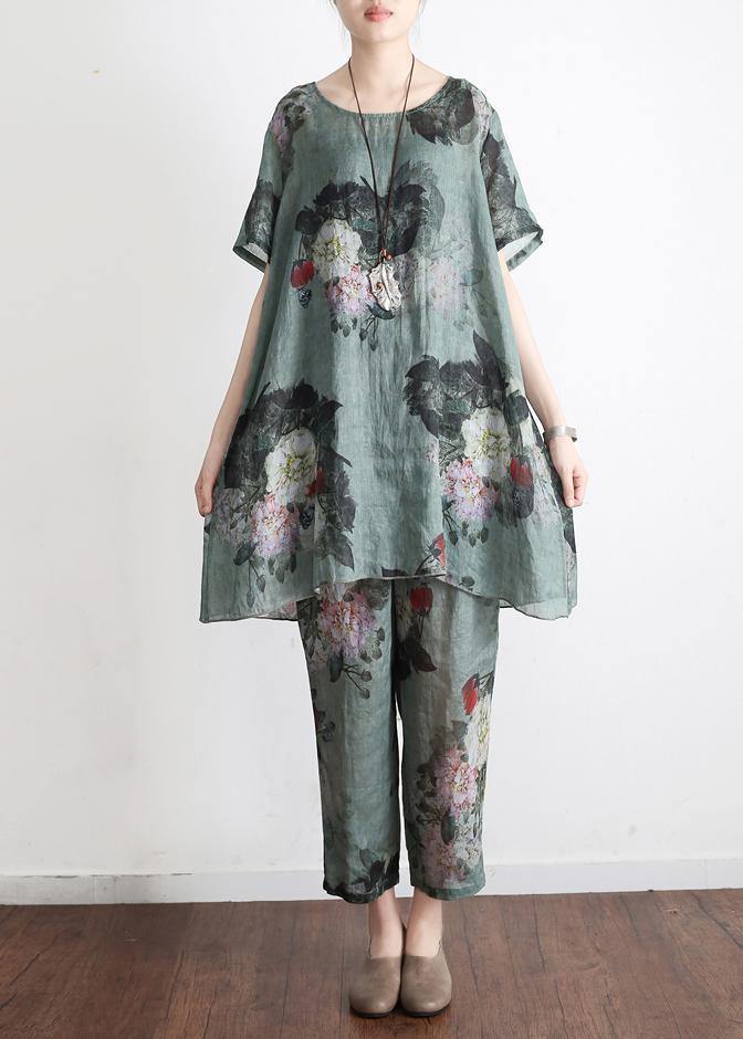 Classic Vintage Shirt with a Flattering Fit