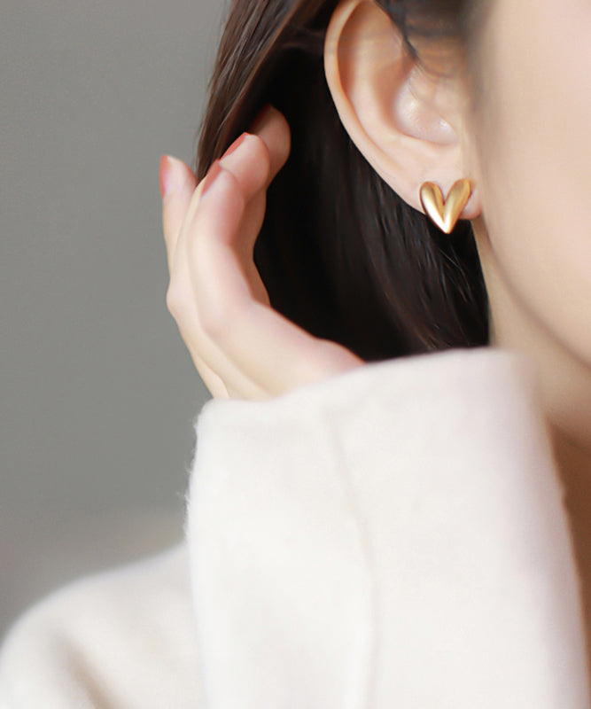 Stunning Gold Earring for Daily Wear
