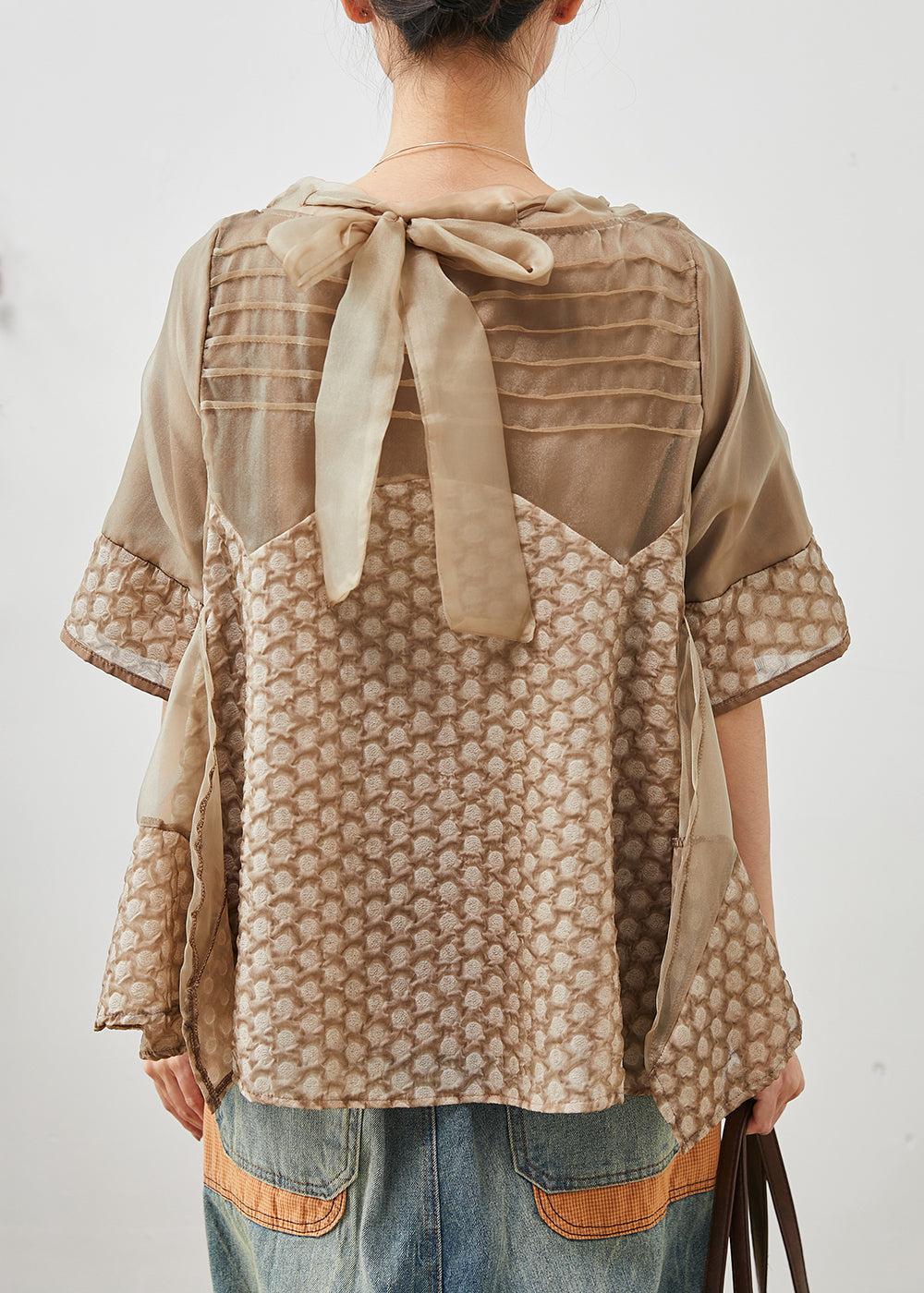 Classic Vintage Shirt with a Flattering Fit