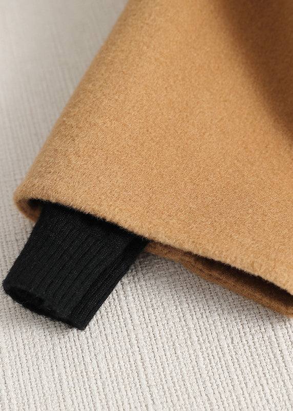 Well Tailored Coat with a Graceful Silhouette