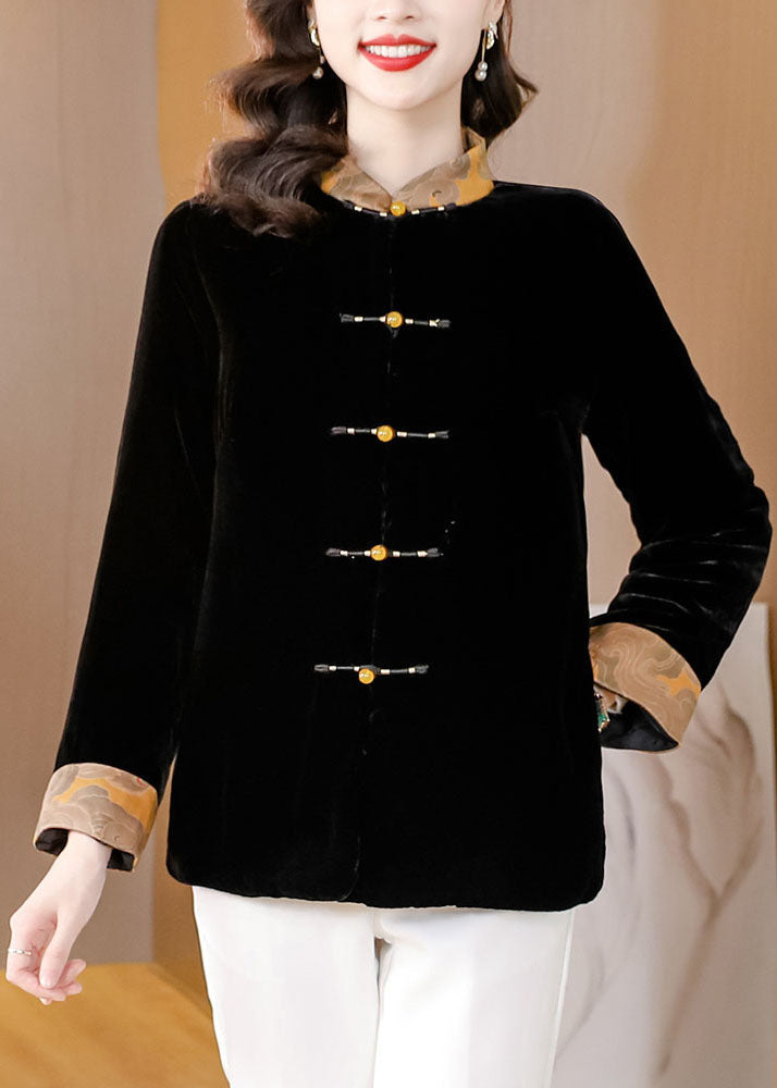 Classic Vintage Coat with a Flattering Fit