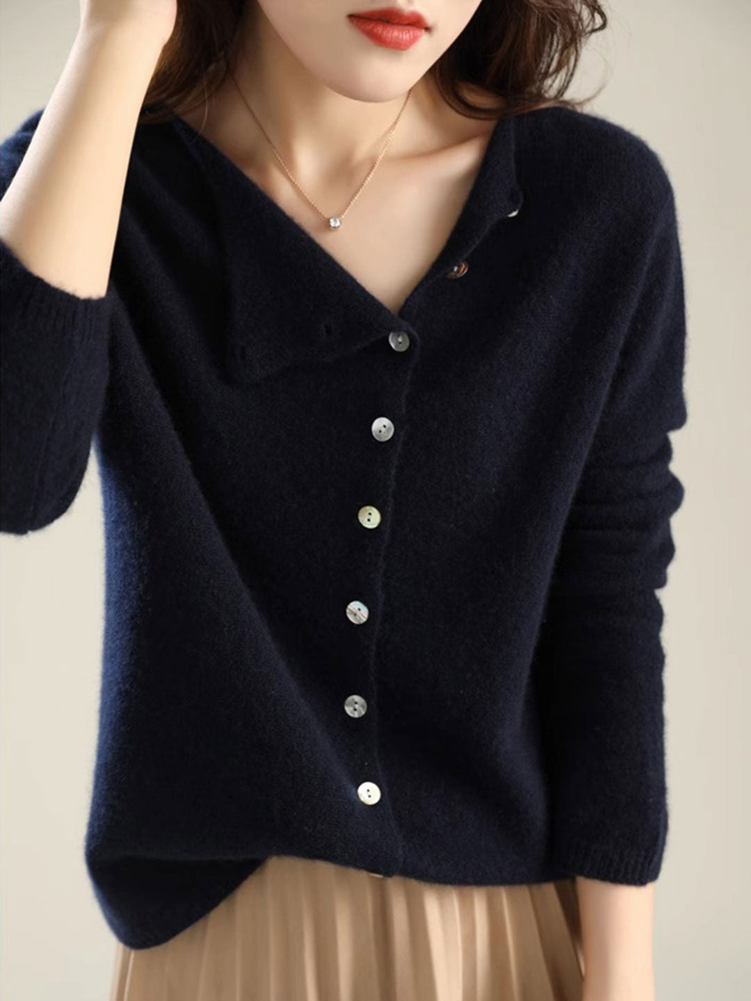 Elegantly Styled Cardigan for Everyday Wear