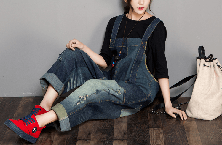 Effortlessly Elegant Garment with a Timeless Design