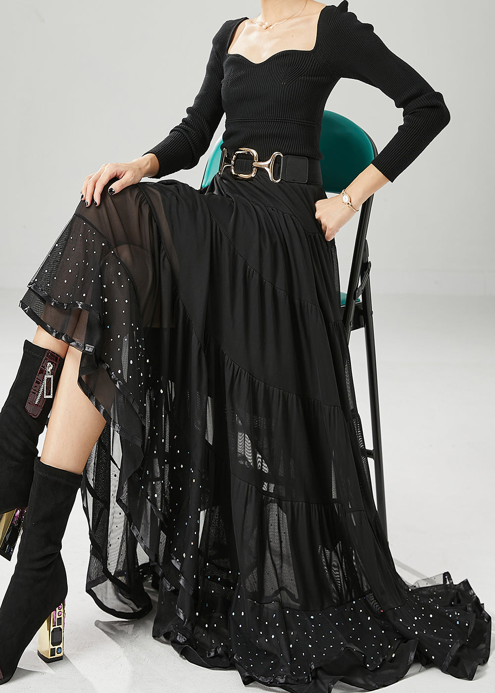 Effortlessly Elegant Garment with a Timeless Design