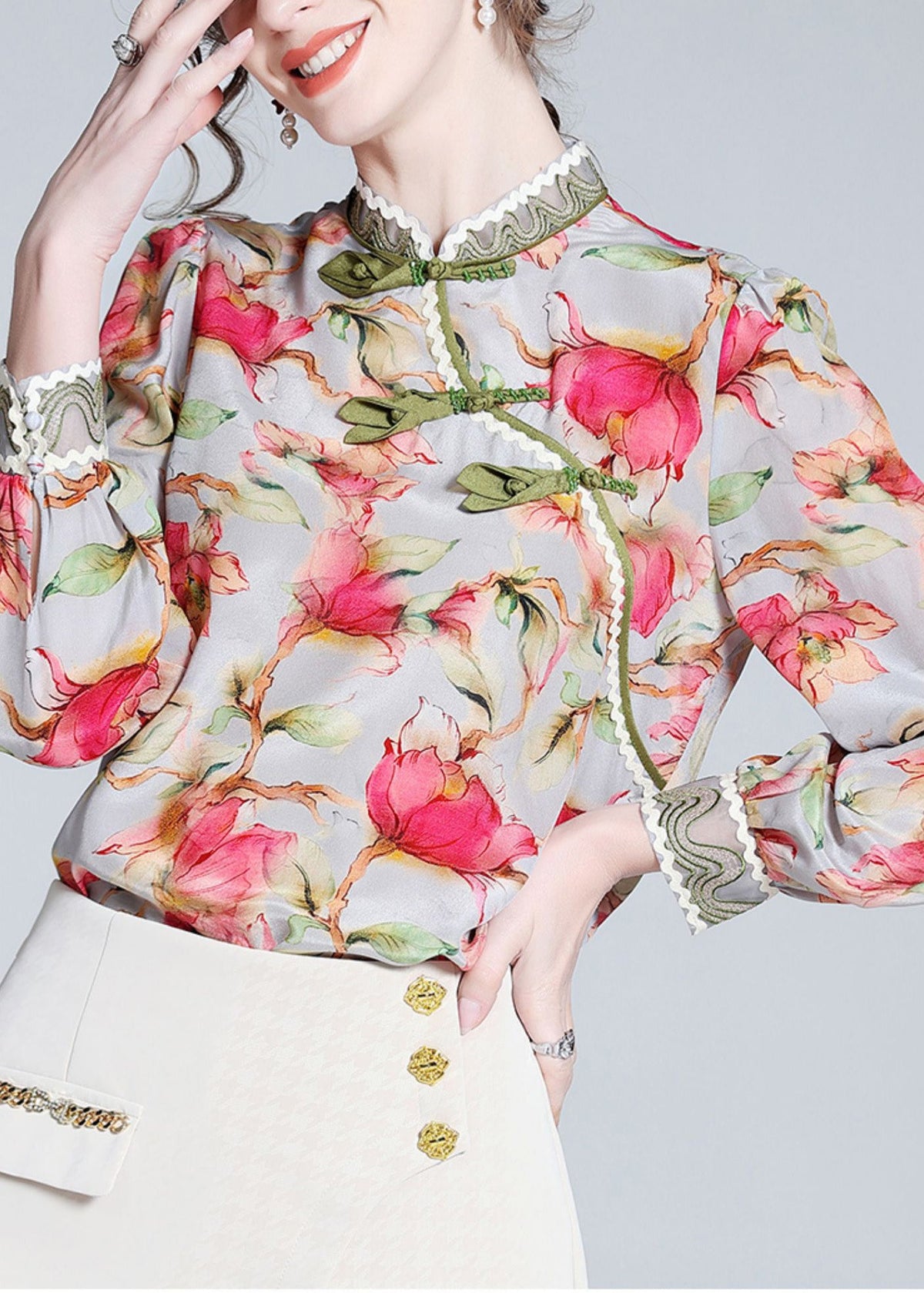 Beautifully Finished Top in a Timeless Design