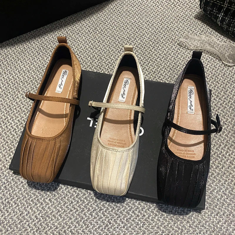 Comfortable Orthopedic Flats for Daily Wear