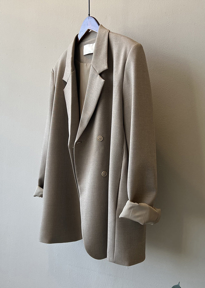 Elegantly Styled Coat for Everyday Wear
