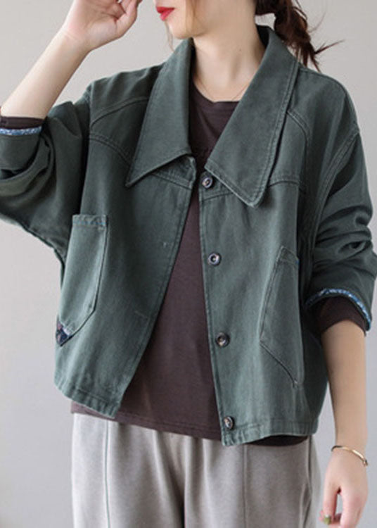 Elegantly Styled Coat for Everyday Wear