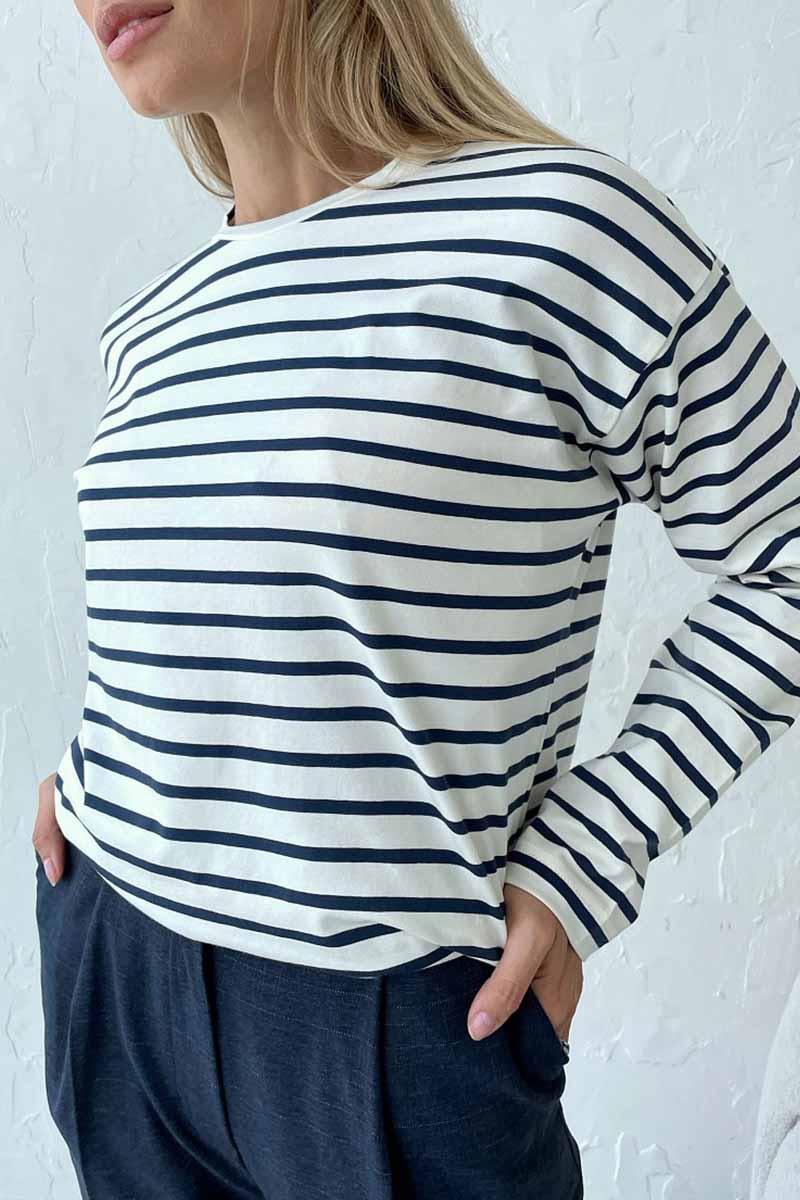 Classic Vintage Top with a Flattering Fit