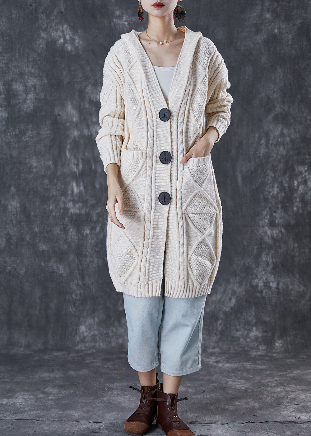 Elegantly Styled Coat for Everyday Wear