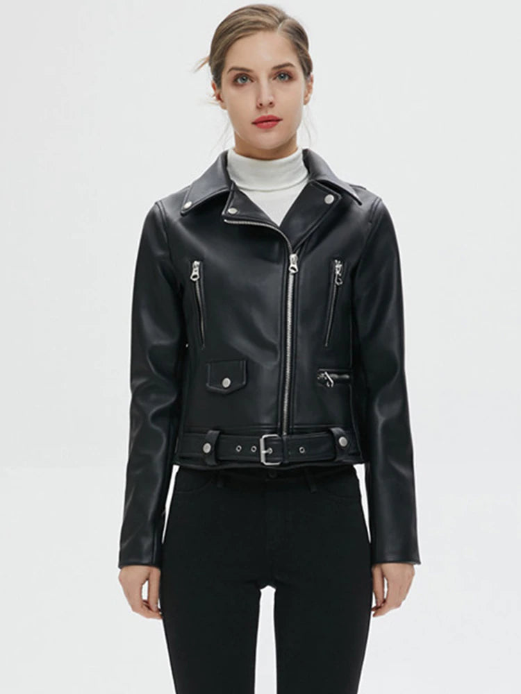 Well Tailored Jacket with a Graceful Silhouette