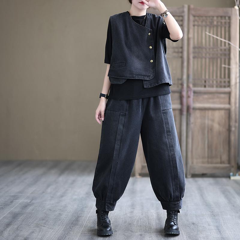 Vintage Inspired Pants with a Contemporary Edge