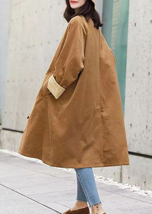 Well Tailored Coat with a Graceful Silhouette