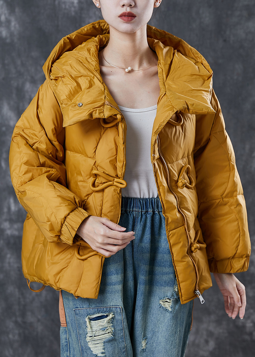 Well Tailored Coat with a Graceful Silhouette