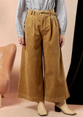 Sophisticated Pants with a Clean Classic Look