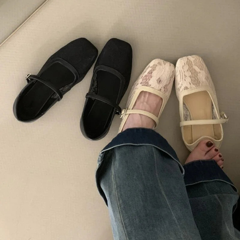 Chic Orthopedic Flats with Unique Design