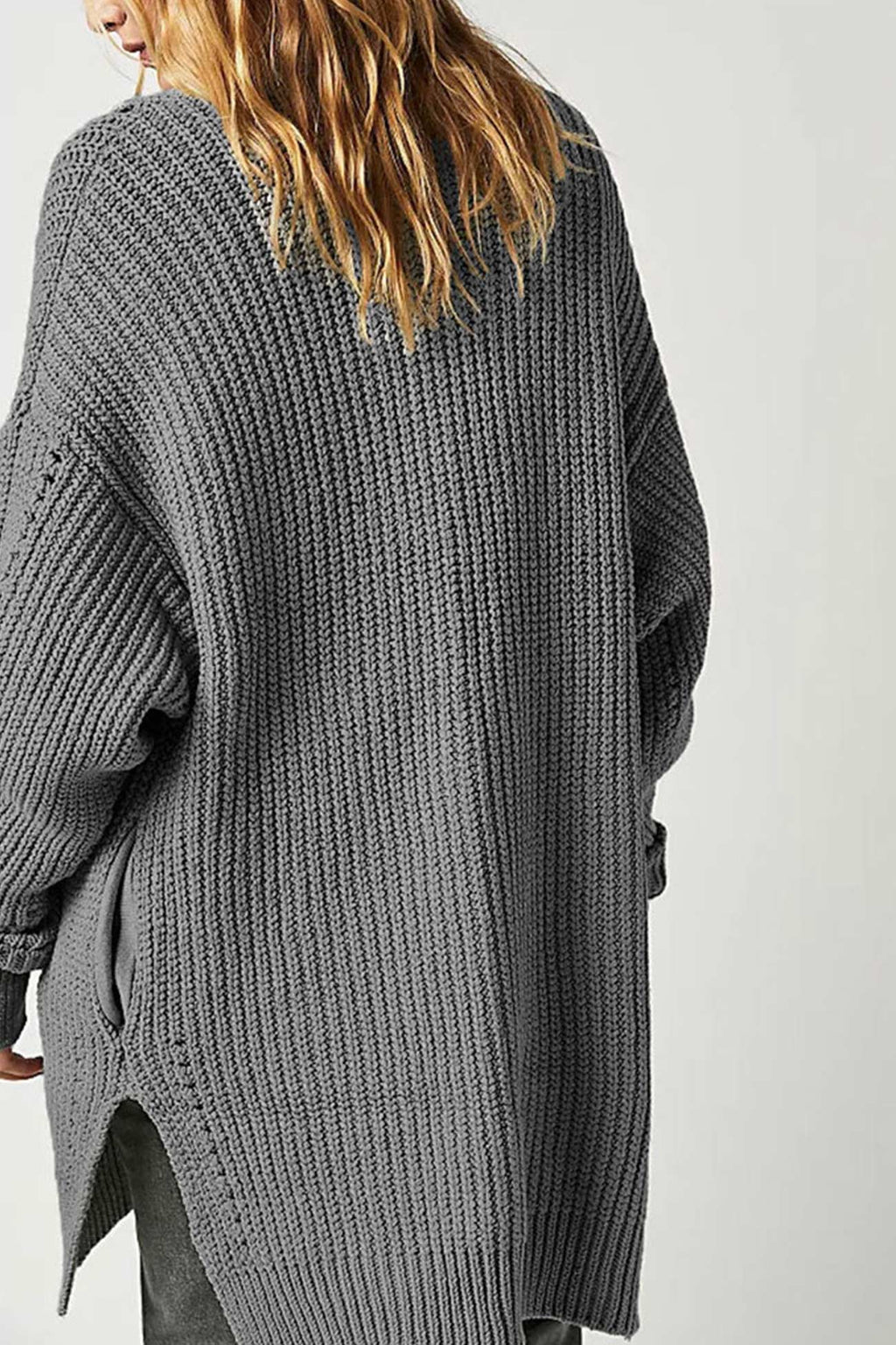 Effortlessly Elegant Cardigan with a Timeless Design