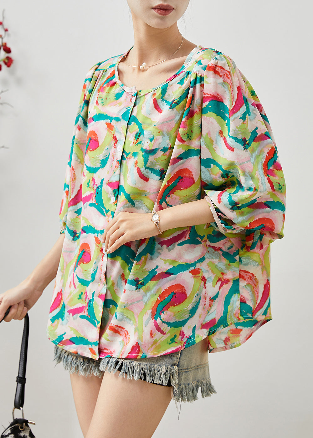 Classic Vintage Blouse with a Flattering Fit