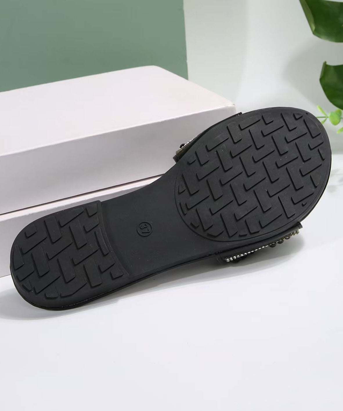 Graceful Orthopedic Sandals for Modern Look