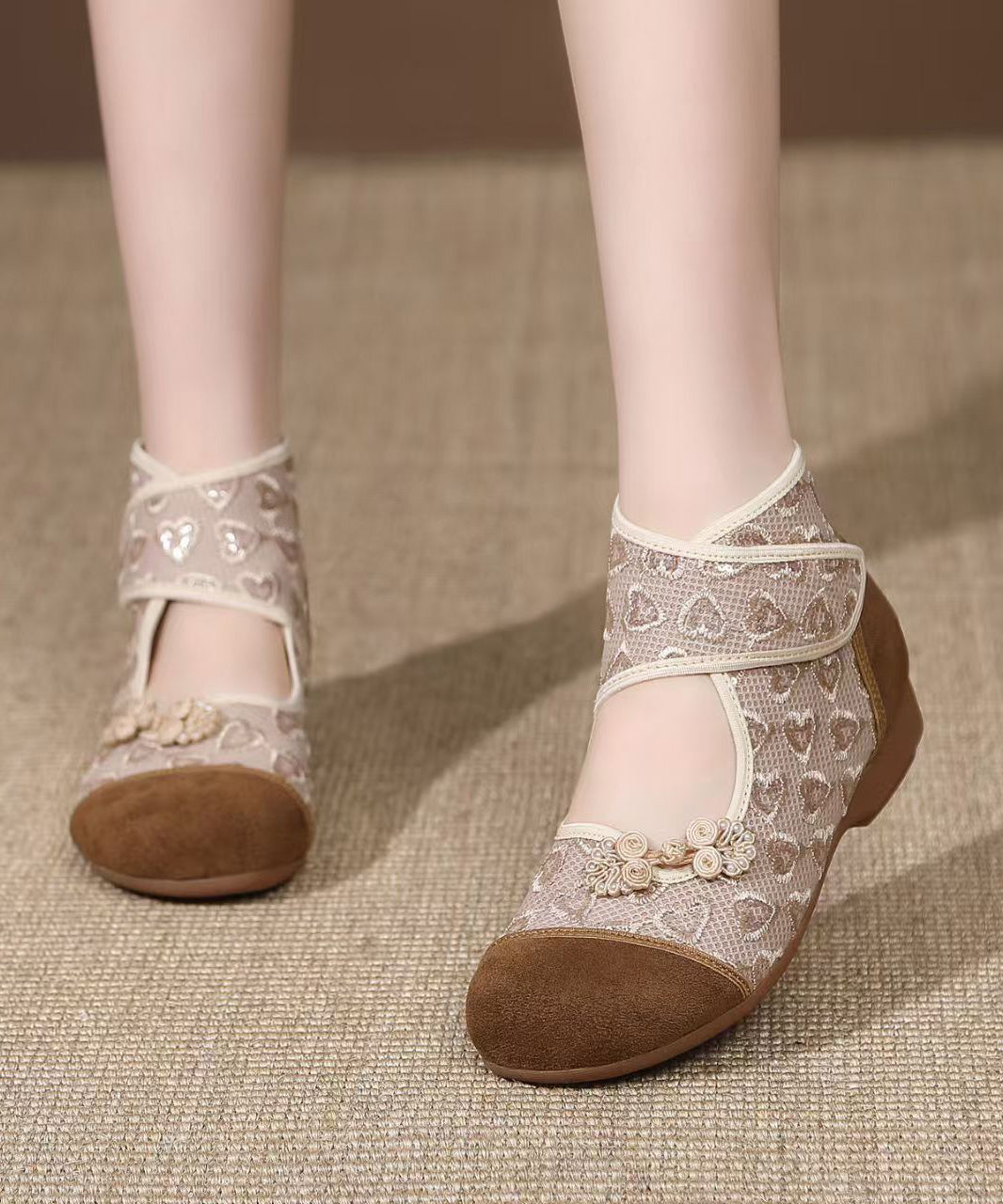 Graceful Orthopedic Shoes for Modern Look