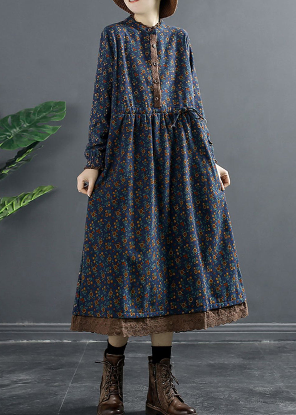 Classic Vintage Dress with a Flattering Fit