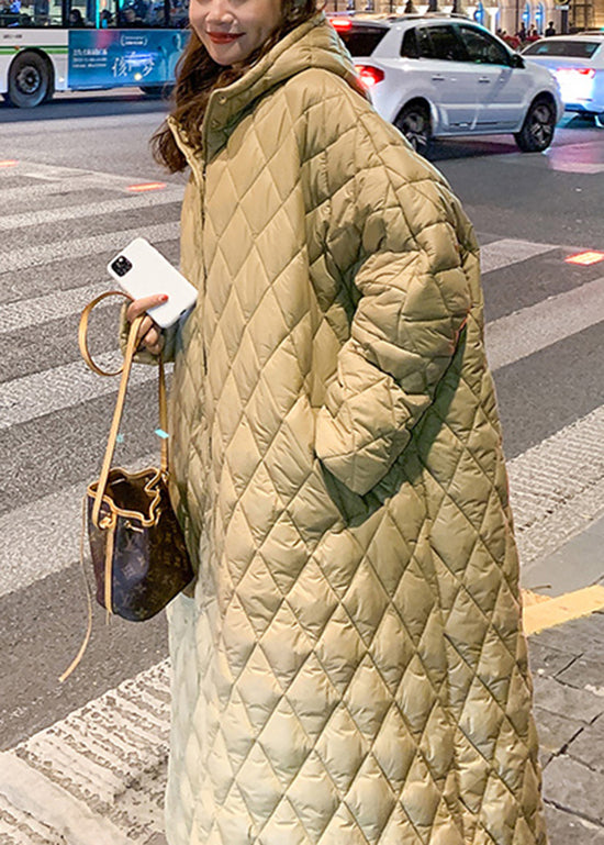 Well Tailored Coat with a Graceful Silhouette
