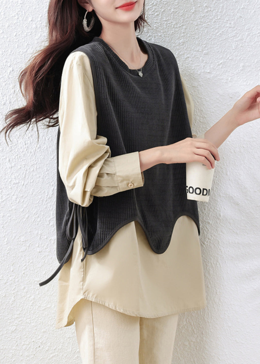 Well Tailored Top with a Graceful Silhouette