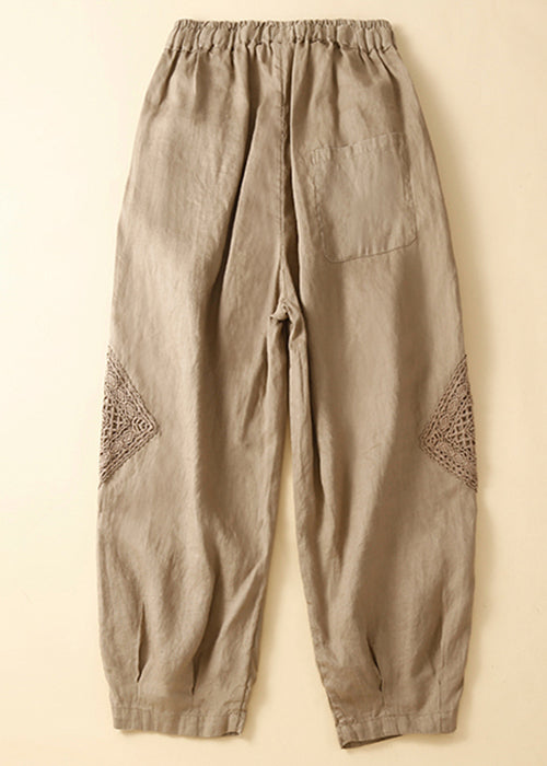 Effortlessly Elegant Pants with a Timeless Design