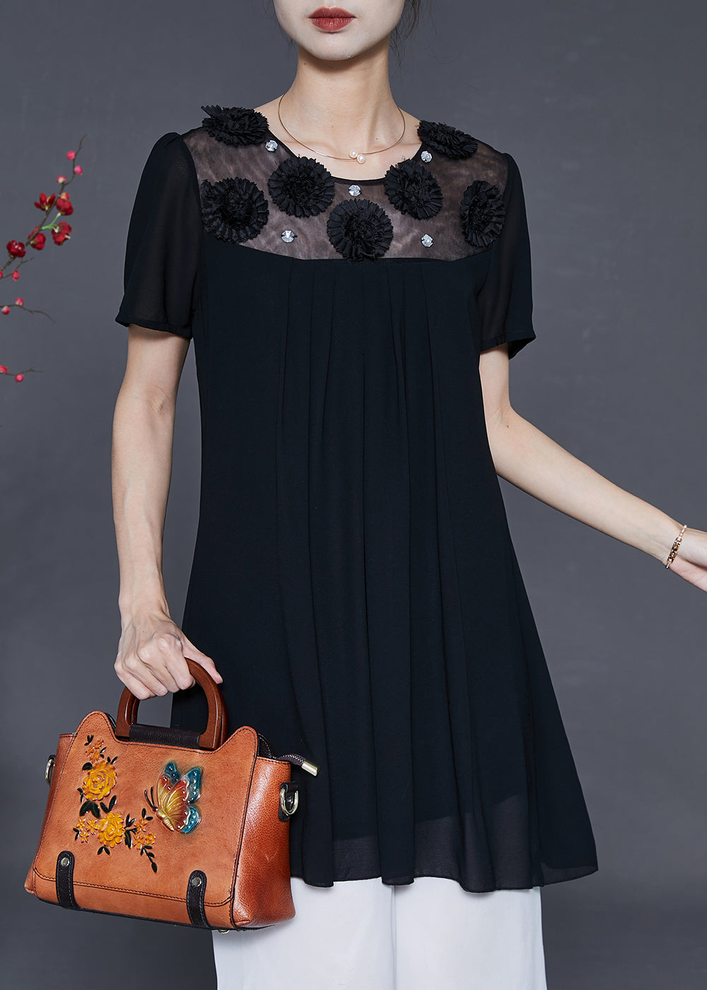 Beautifully Crafted Dress in a Classic Style
