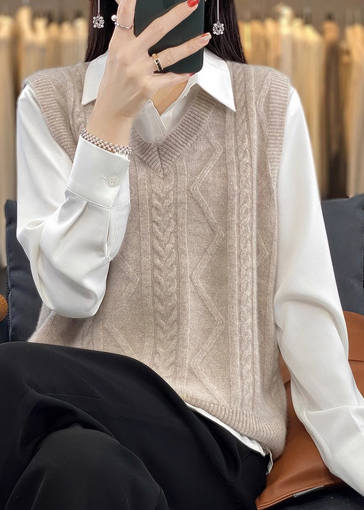Effortlessly Elegant Coat with a Timeless Design