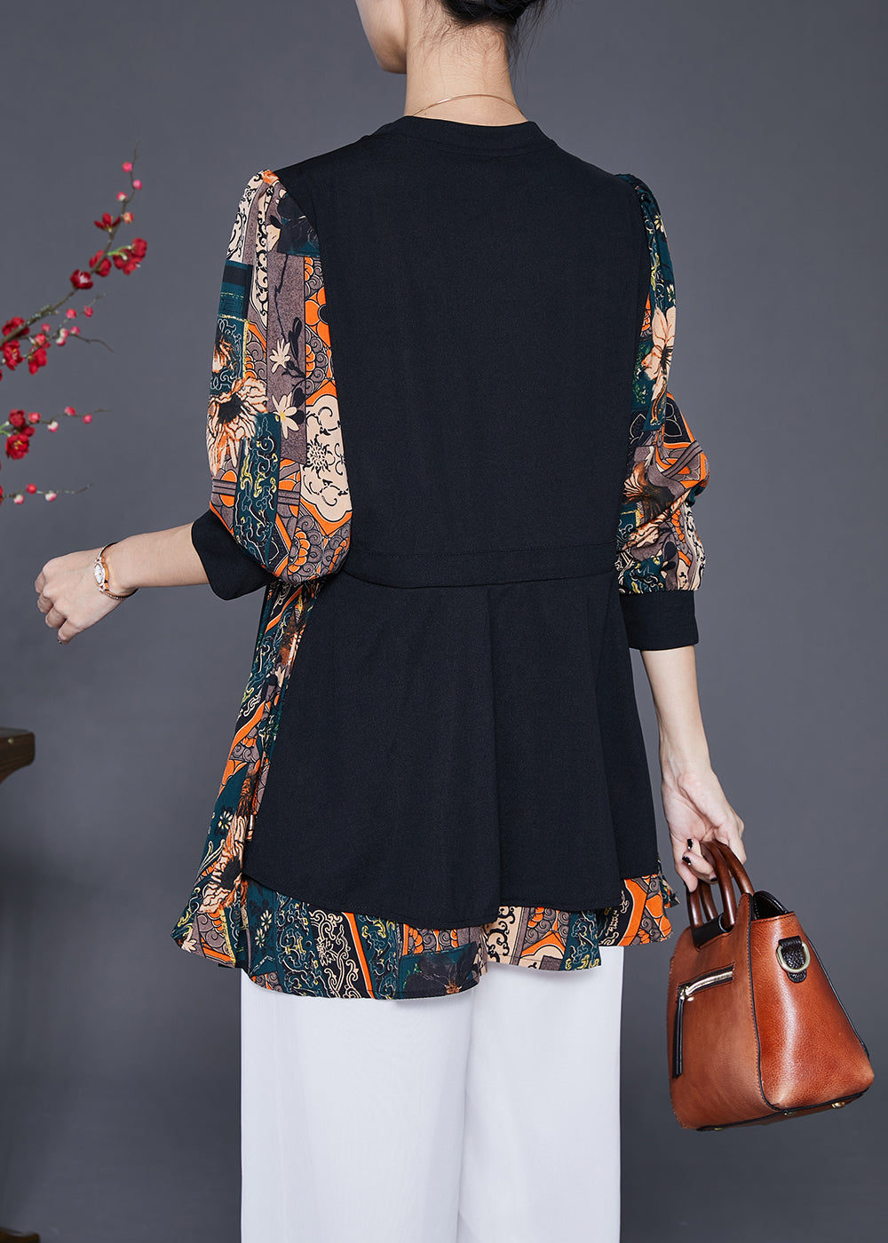 Effortlessly Elegant Shirt with a Timeless Design