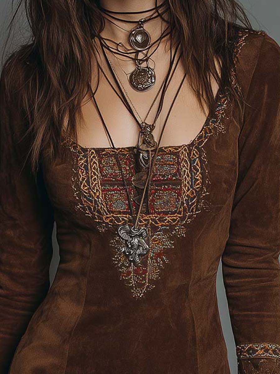 Effortlessly Elegant Dress with a Timeless Design