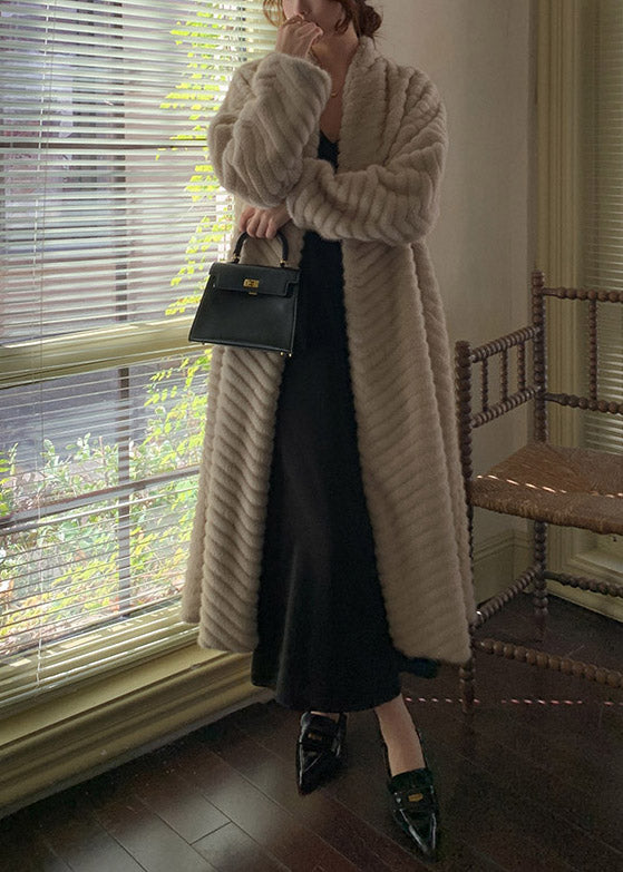 Classic Vintage & Enduringly Stylish Coat