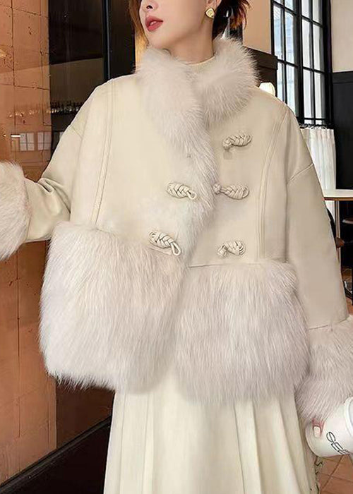 Beautifully Crafted Coat in a Classic Style