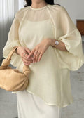 Well Tailored Top with a Graceful Silhouette