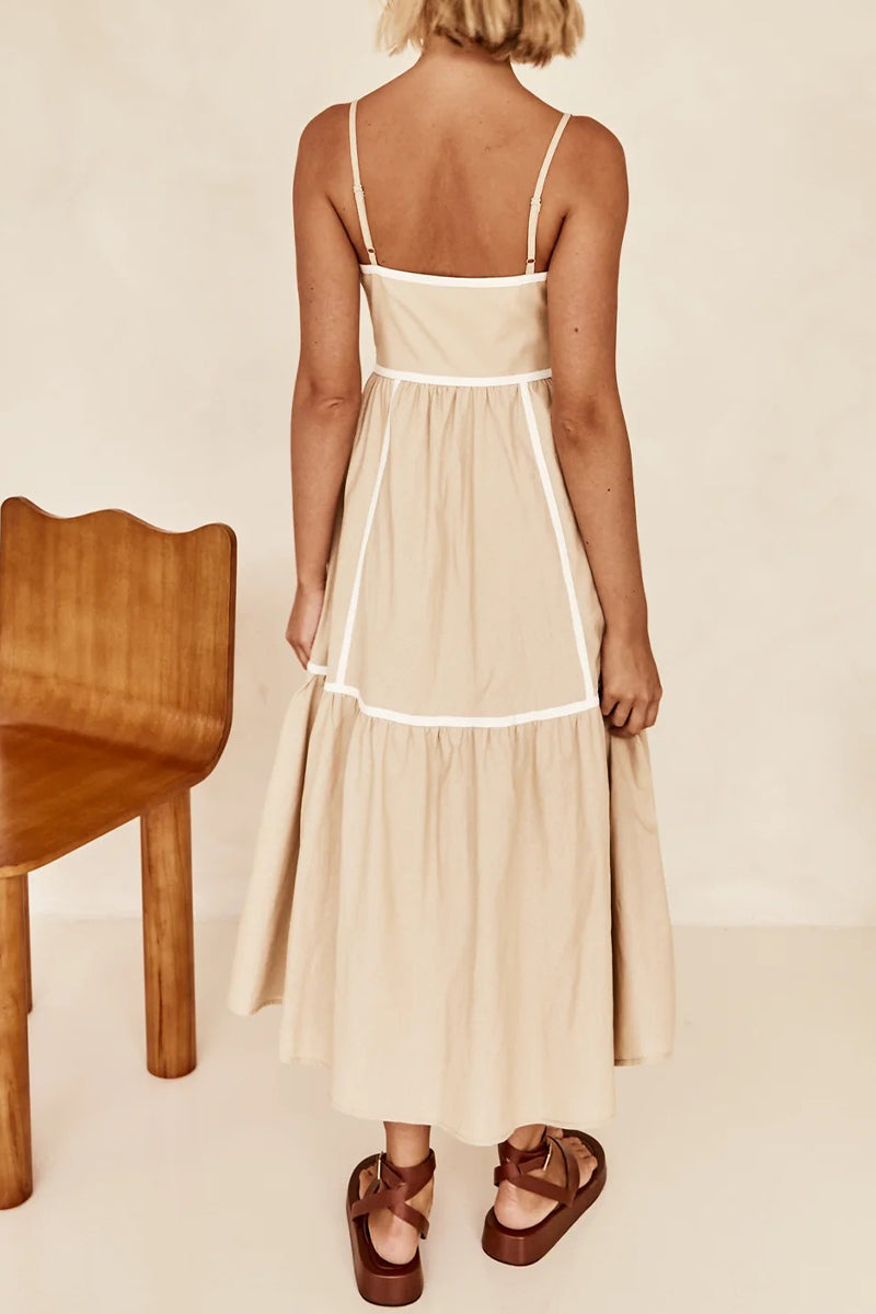 Effortlessly Elegant Dress with a Timeless Design