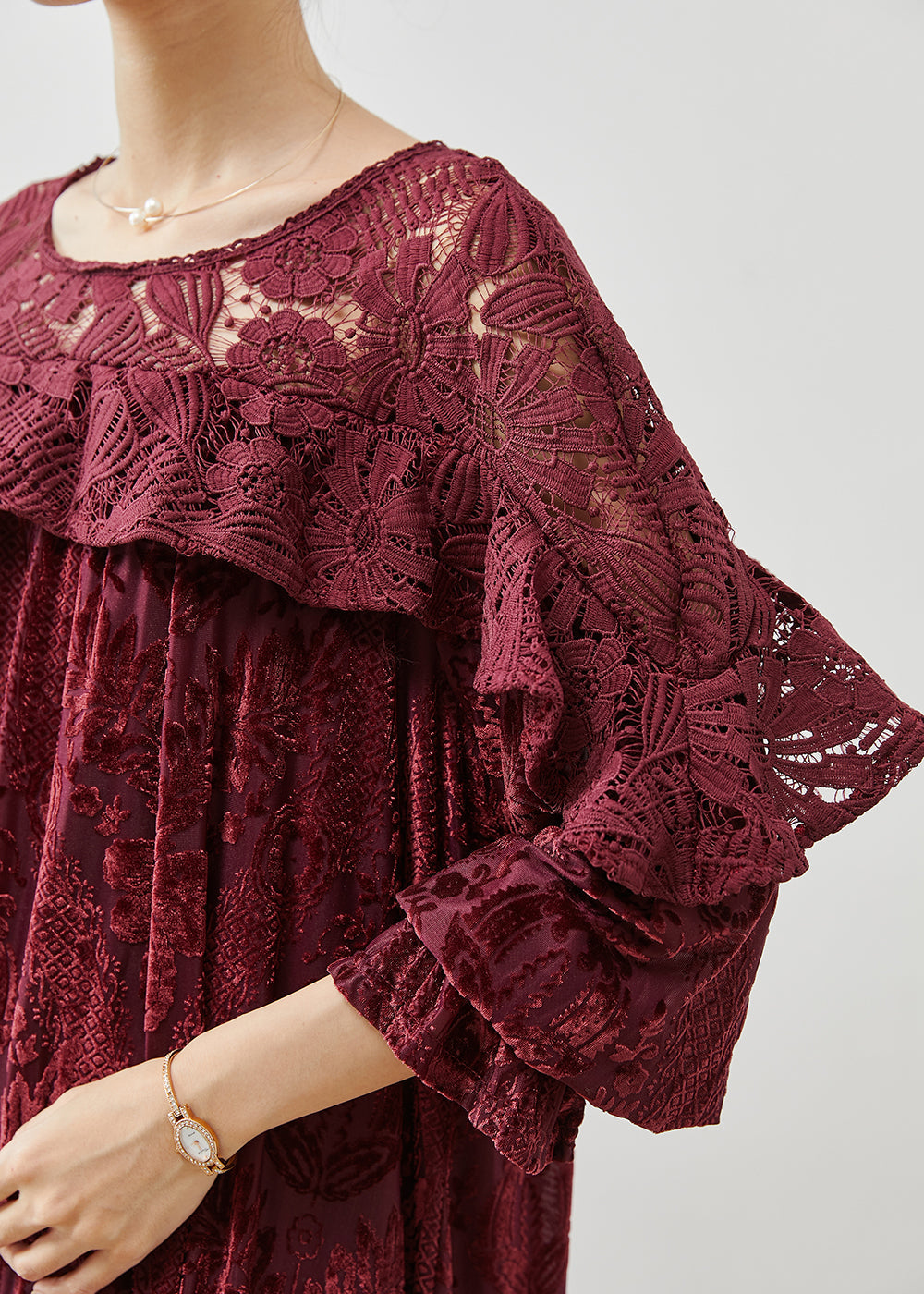 Beautifully Crafted Dress in a Classic Style