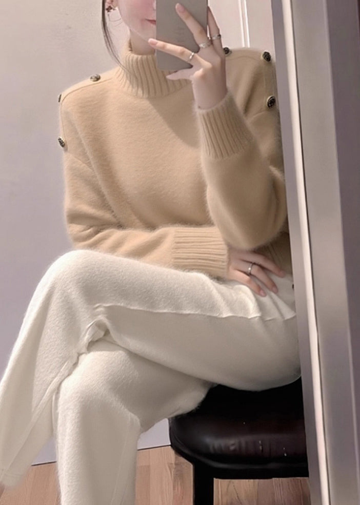 Polished Sweater with an Effortless Classic Look