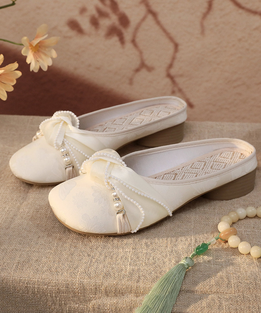 Graceful Orthopedic Sandals for Modern Look