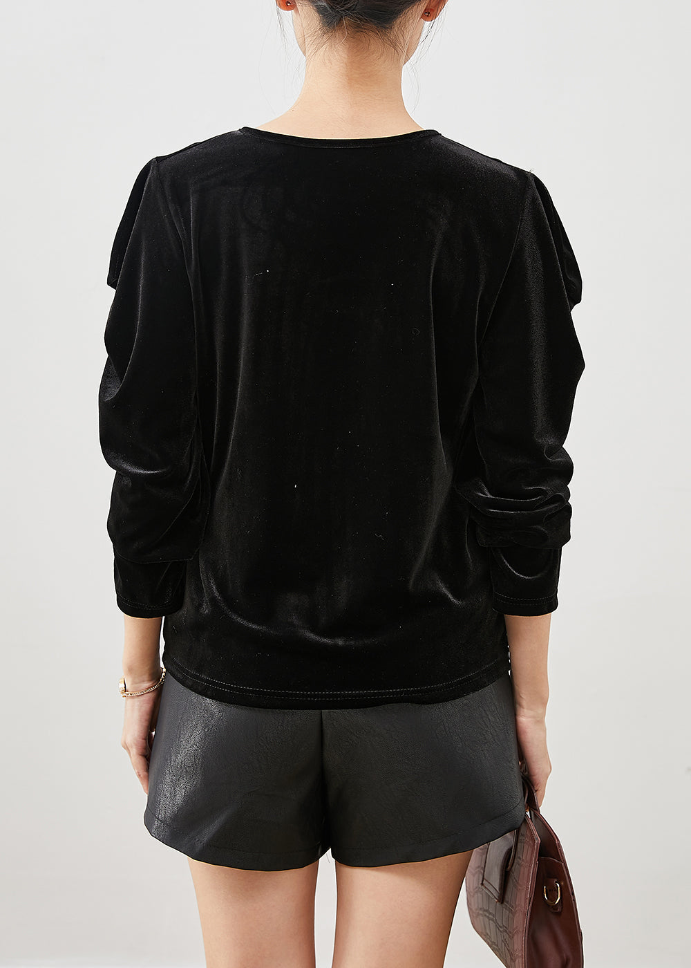 Gracefully Styled Shirt for Any Occasion