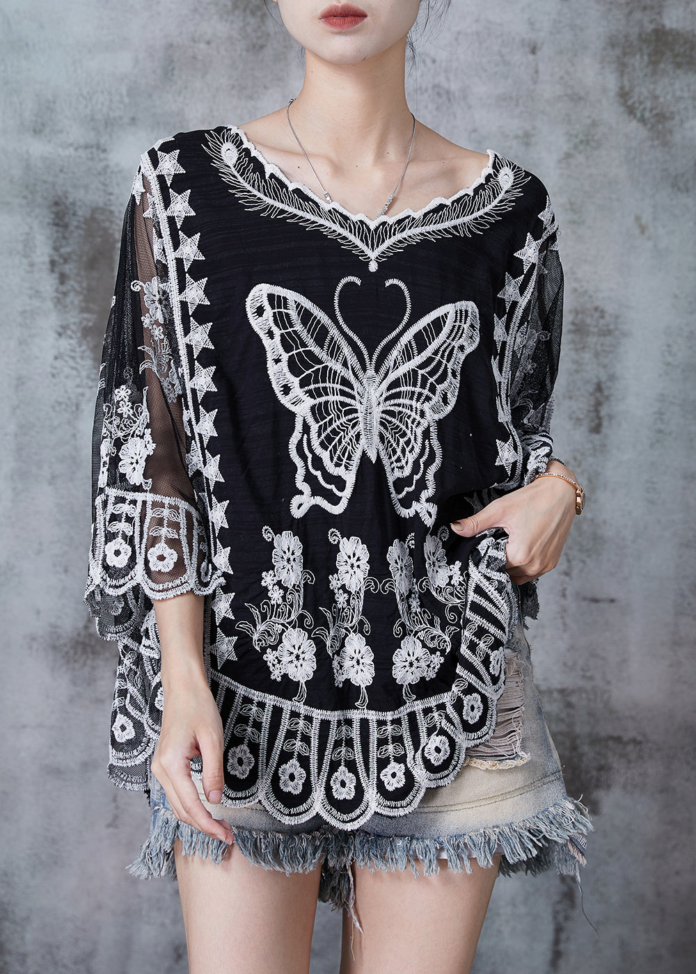 Classic Vintage Shirt with a Flattering Fit