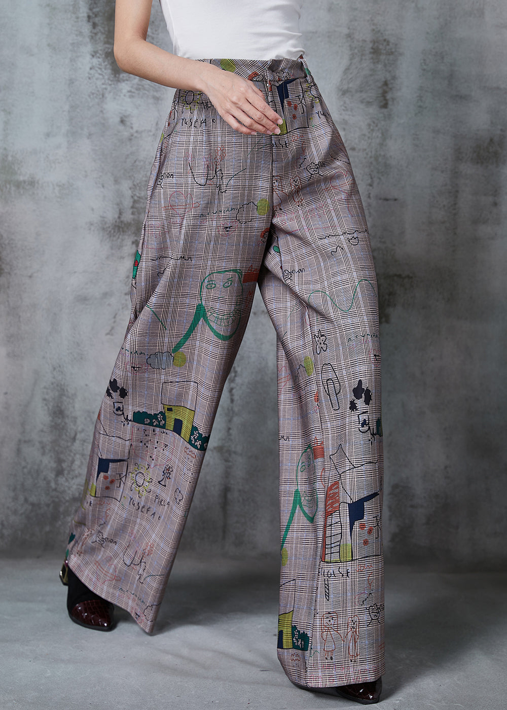 Well Tailored Pants with a Graceful Silhouette