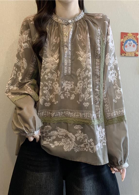 Effortlessly Elegant Blouse with a Timeless Design