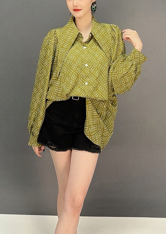 Beautifully Crafted Blouse in a Classic Style